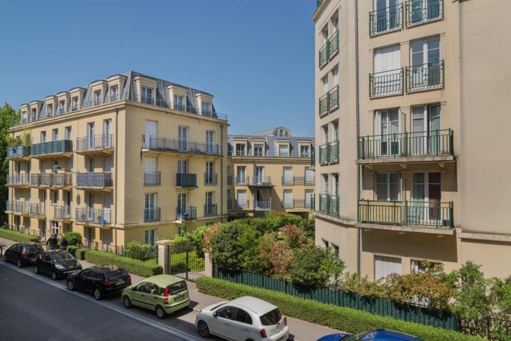 Lovely Apartment Close To A Big Shopping Mall Serris Exterior foto